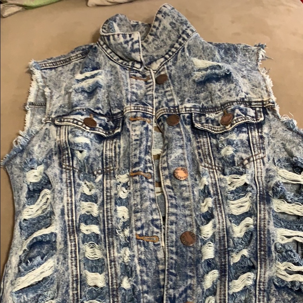 Distressed vest